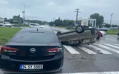 Samsun’da otomobil takla attı
