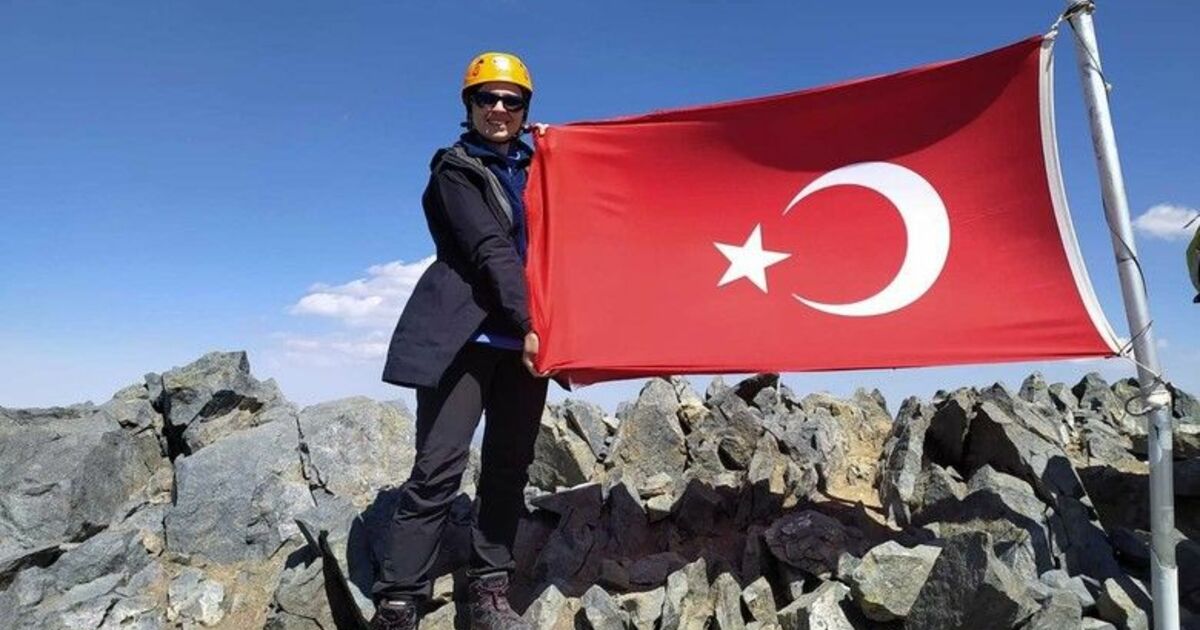 Büşra öğretmen Kaçkar’da zirve yaptı, hedefi Ağrı Dağı
