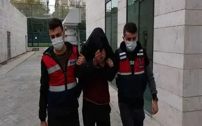 Bahçesinde uyuşturucuyla yakalandı
