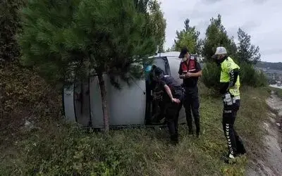 Samsun’da otomobil takla attı: 2 yaralı
