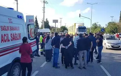 Otomobilin çarptığı din görevlisi genç kadın hayatını kaybetti
