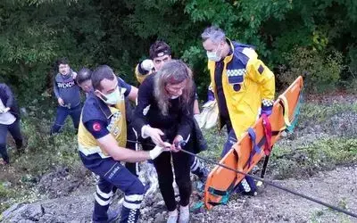 Samsun’da yolcu otobüsü dereye yuvarlandı: 2 ölü, 14 yaralı
