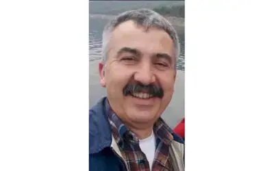 Derste kalp krizi geçiren öğretmen hayatını kaybetti
