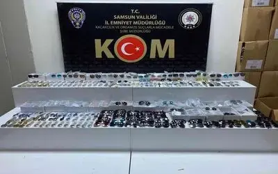 Samsun’da 436 adet gümrük kaçağı gözlük ile 124 adet saat ele geçirildi
