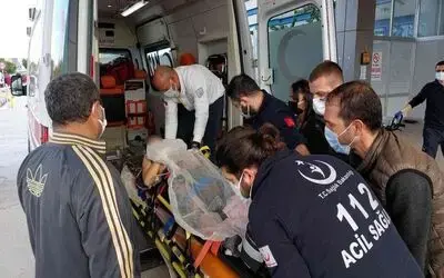 Eve balkondan girmek isteyince 2. kattan düşen çocuk yaralandı
