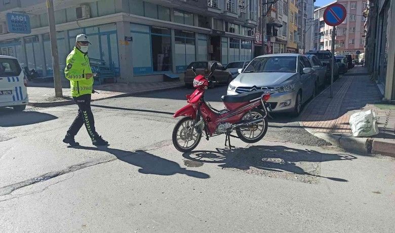 Otomobil ile motosiklet çarpıştı: 1 yaralı
 - Samsun’un Bafra ilçesinde otomobil ile çarpışan motosiklet sürücüsü yaralandı.