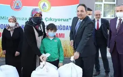 Çiftçilere karakılçık tohum desteği