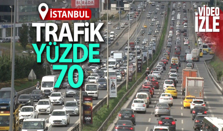 İstanbul'da cumhuriyet bayramı öncesitrafik yoğunluğu rekor seviyeye ulaştı - İstanbul'da 29 Ekim Cumhuriyet Bayramı tatilini hafta sonuyla birleştirip yola çıkanlar nedeniyle İstanbul’da öğle saatlerinde trafik yoğunluğu yaşandı. İBB trafik haritası verilerine göre yoğunluğun yüzde 70 olduğu gözlendi.