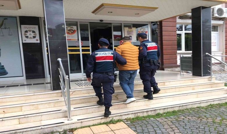 19 Mayıs’ta akü ve kablo hırsızlığı
 - Samsun’un 19 Mayıs ilçesinde bir inşaat şirketine ait yerden akü ve kablo hırsızlığı ile ilgili gözaltına alınan şahıs adliye sevk edildi.