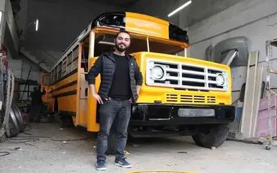 İzlediği filmden etkilendi, kendine 600 bin TL değerinde okul otobüsü yaptırdı
