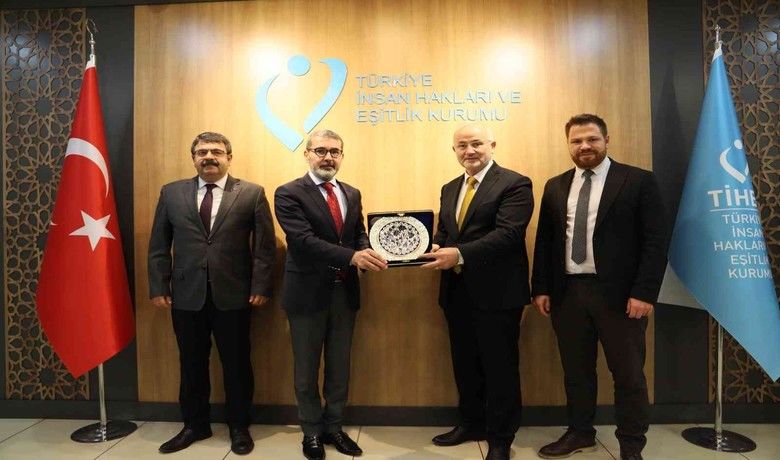 OMÜ ve TİHEK’ten iş birliği protokolü
 - Ondokuz Mayıs Üniversitesi (OMÜ) ve Türkiye İnsan Hakları ve Eşitlik Kurumu (TİHEK) arasında kurumsal iş birliği protokolü imzalandı.