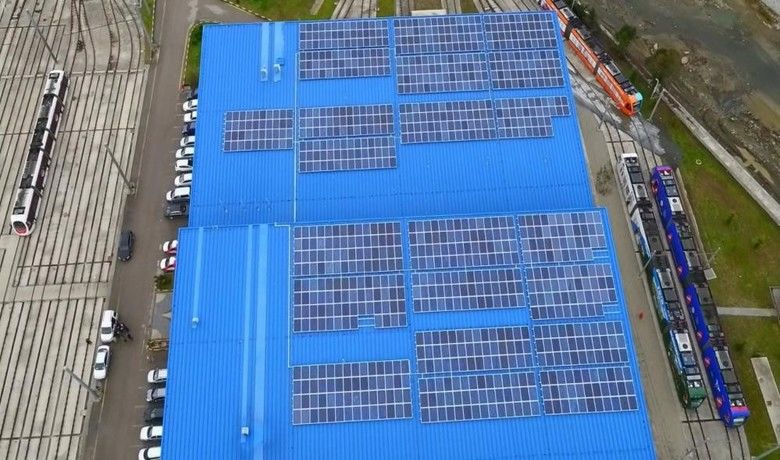 Samsun’a kurulacak, Türkiye’nin kuzeyindekien büyük GES olacak - Samsun’a kurulacak 40 megavatlık güneş enerji santrali (GES), Türkiye’nin kuzeyindeki en büyük GES olacak. Samsun Büyükşehir Belediyesi kuracağı GES ve rüzgar enerji santrali (RES) ile yenilenebilir enerjiden yılda 75 milyon TL kazanç sağlayacak.