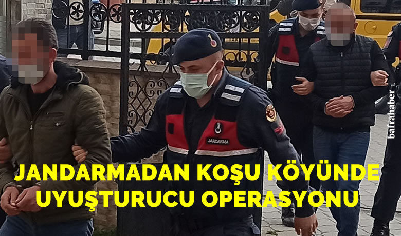 Jandarmadan Koşu Köyündeuyuşturucu operasyonu: 2 gözaltı - Samsun’un Bafra ilçesinde jandarma tarafından yapılan uyuşturucu operasyonunda ruhsatsız silah ve 2 kilo 650 gram kubar esrar maddesi ele geçirildi. Olayla ilgili 2 kişi adliyeye sevk edildi.