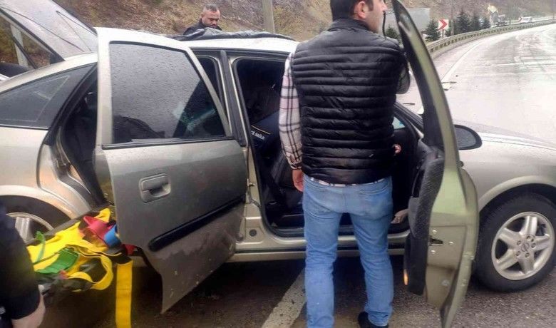 Samsun’da trafik kazası: 3 yaralı
 - Samsun’da meydana gelen trafik kazasında 3 kişi yaralandı.