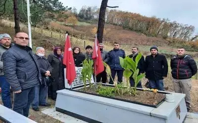 Alaçamlı şehit astsubay kabri başında anıldı