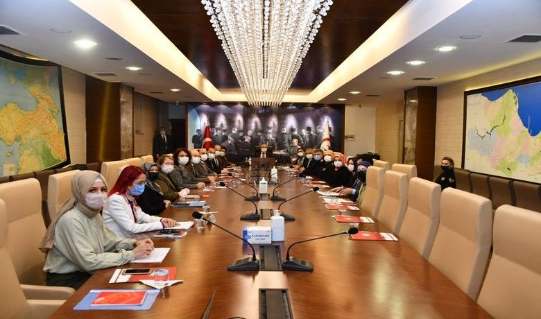 Vali Dağlı: “Kadınlarımıza yönelikşiddet ve ayrımcılığı kabul etmiyoruz” - SAMSUN (İHA) – Samsun Valisi Doç. Dr. Zülkif Dağlı, “Kadınlarımıza yönelik şiddet ve ayrımcılığı asla kabul etmiyoruz” dedi.