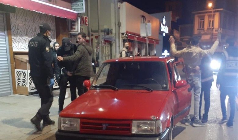 Bafra’da asayiş uygulaması
 - Samsun’un Bafra ilçesinde yapılan asayiş uygulamasında eğlence mekanları ve sabit noktalarda her taraf didik didik arandı.