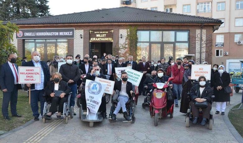 Engellilerin el emeği ürünleri sergilendi
 - Samsun’un Bafra ilçesinde "3 Aralık Dünya Engelliler Günü" dolayısıyla engelli derneklerince üretilen el emeği ürünler sergilendi.