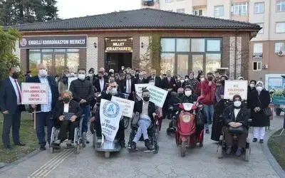 Engellilerin el emeği ürünleri sergilendi
