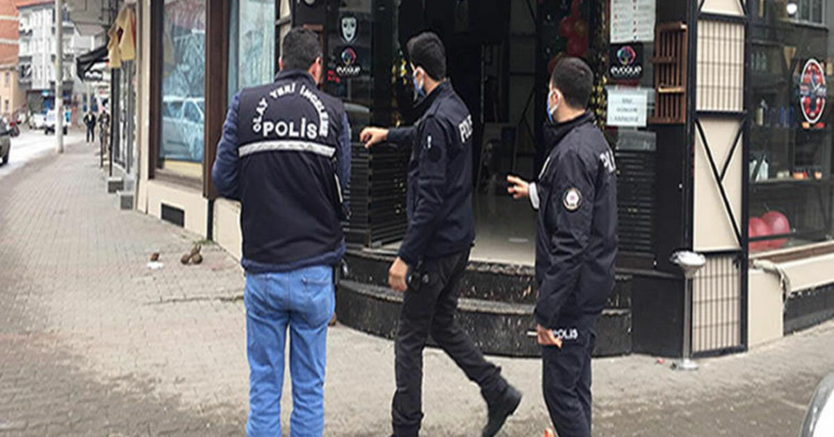 Sözlü Tartışma Bıçaklı Kavgaya Döndü 1’i Ağır 2 Yaralı