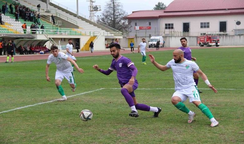 TFF 3. Lig: Çarşambaspor: 2 - Yomraspor: 2
 - TFF 3. Lig 2. Grup’ta mücadele eden Çarşambaspor, sahasında Yomraspor ile 2-2 berabere kaldı.