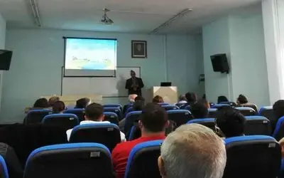 Genç fizikçiler “Atmosfer ve Evren” konulu seminerde bir araya geldi
