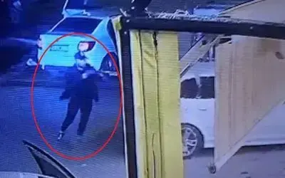 Pompalı tüfekli dehşet anları kamerada
