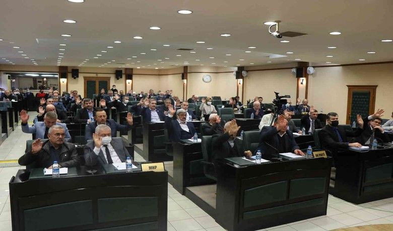 Samsun Büyükşehir BelediyeMeclisi Aralık Ayı Toplantısı - Samsun Büyükşehir Belediye Başkanı Mustafa Demir, meclis toplantısında yaptığı konuşmada, toplam bütçesinin yüzde 60’ını direkt yatırıma ayırabilen bir belediye hüviyetine kavuştuklarını, ayrıca Türkiye’nin en çevreci meclisi olduklarını açıkladı.