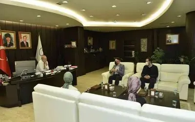 Rektör Ünal’a gençlik buluşması daveti
