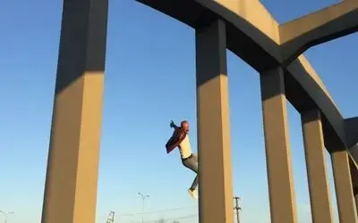 Köprüden Atlayan Şahıs Yaralı Kurtuldu