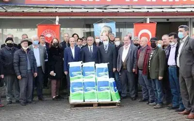 Organik fındık üreticilerine bordo bulamacı dağıtımı
