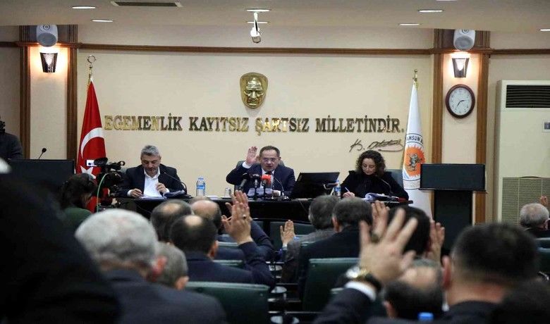 Başkan Demir: "Batı Çevre Yolu şehiriçi trafiğine çok ciddi rahatlama getirecek” - Samsun Büyükşehir Belediye Başkanı Mustafa Demir, “Batı Çevre Yolu şehre çok şey katacak. Bir defa trafiği rahatlatacak. Sahile doğru paralel giden şehri bir üst koda taşımış olacak. Dolayısıyla Samsun’un şehir içi trafiğine çok ciddi rahatlama getirecek” dedi.
