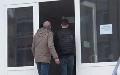 Uyuşturucu ve ruhsatsız silahla yakalanan şahıslardan biri tutuklandı
