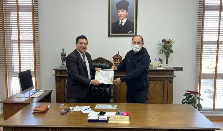 Muhtarlara dikili ağaç sertifikası
 - Samsun Alaçam Kaymakam Fikret Zaman tarafından, muhtarlara dikili ağaç sertifikaları teslim edildi.