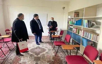 Kaymakam Zaman’dan cami kütüphanesine kitap desteği
