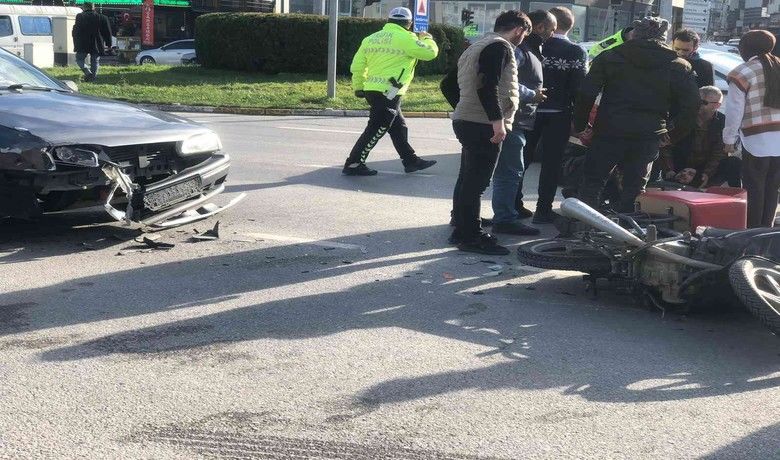 Otomobil motosiklete çarptı: 2 yaralı
 - Samsun’un Çarşamba ilçesinde otomobilin motosiklete çarptığı kazada 2 kişi yaralandı.