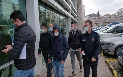 Belediyenin demir dubalarının çalınmasına 2 gözaltı
