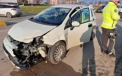 Aynı kavşakta yine kaza
