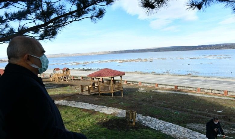 Vali Dağlı: “Ladik’in turizmde cazibesi artacak”
 - Samsun Valisi Doç. Dr. Zülkif Dağlı, Ladik Gölü kıyısına kurulan tesislerin, ilçeyi turizmde cazibe merkezi haline getirme çalışmalarına önemli bir katkı sunacağını söyledi.