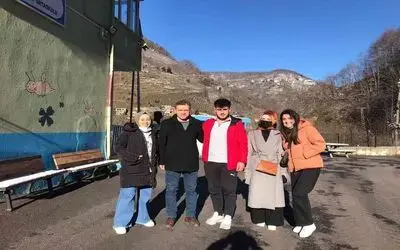 İletişim Fakültesi öğrencilerinden köy okuluna “İletişim ve Sanat” köprüsü
