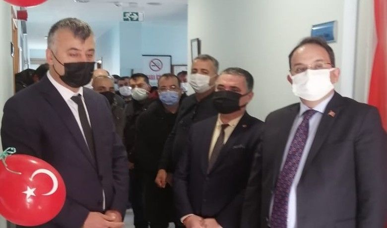 Bafra OSB’de Mesleki EğitimMerkezi İrtibat Bürosu açıldı - Samsun’un Bafra İlçe Organize Sanayi Bölgesi’nde(OSB) "Mesleki Eğitim Merkezi İrtibat Bürosu" açıldı.