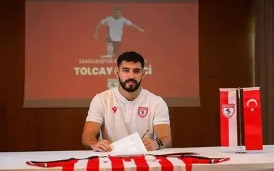 Tolcay Ciğerci Samsunspor ile sözleşme imzaladı
