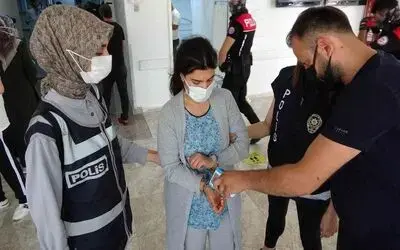 Özel harekat polisi eşini öldüren kadına 20 yıl hapis
