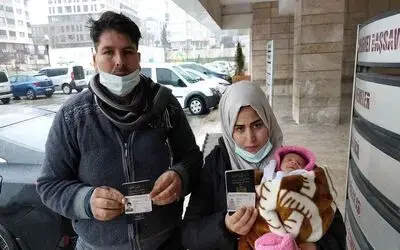 17 günlük bebek ortada kaldı
