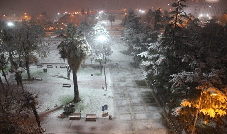 Samsun İçin Kuvvetli Kar Uyarısı  - Meteoroloji Genel Müdürlüğü cumartesi öğleden sonra Samsun için kuvvetli kar uyarısı yaptı. 