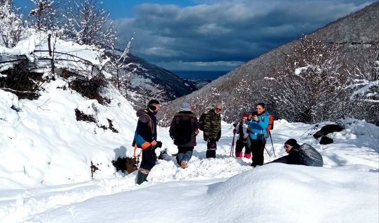 Alaçam Doğa Sporları Kulübü’nün kar mesaisi
 - Samsun Alaçam Dağcılık ve Doğa Sporları Kulübü yer yer kar kalınlığının 40 santimetreyi bulduğu güzergah da 18 kilometrelik yürüyüş gerçekleştirdi.