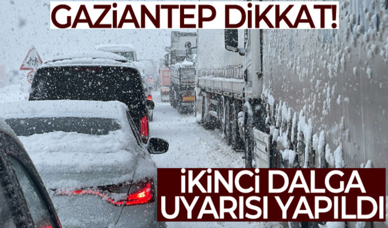 Vali Gül uyardı: Gaziantep'te ikinci dalga uyarısı - Gaziantep Valisi Davut Gül, sosyal medyadan peş peşe yaptığı uyarılarla Cumartesi günü ikinci kar yağışı dalgasının geleceğini duyurdu.