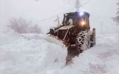 Vali Dağlı’dan sürücülere kar uyarısı: "Mecbur kalmadıkça trafiğe çıkmayalım"
