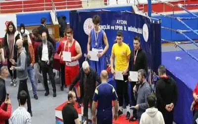 4 maçı nakavtla kazandı, Türkiye şampiyonu oldu
