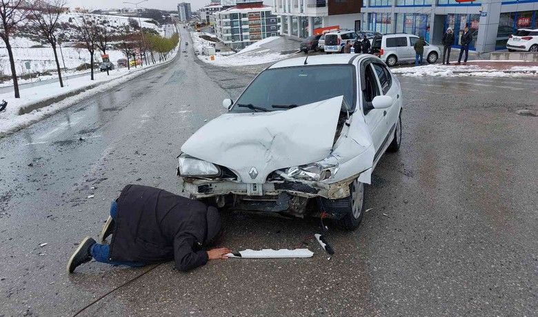 Samsun’da trafik kazası: 2 yaralı
 - Samsun’da otomobil ile hafif ticari aracın çarpması sonucu meydana gelen trafik kazasında 2 kişi yaralandı.